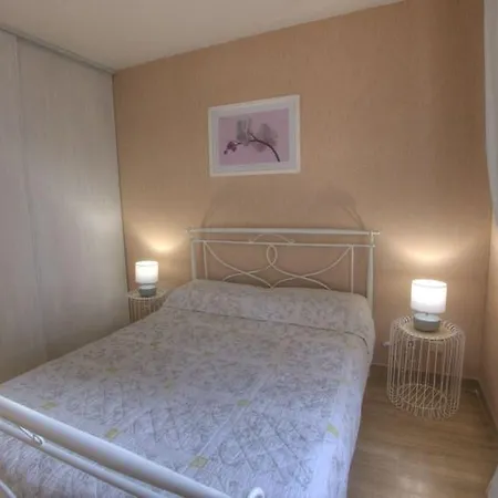 Otel Lutetia 2*