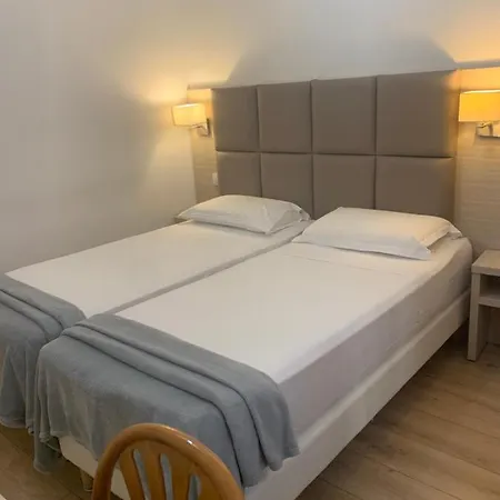 Lutetia Otel 2*